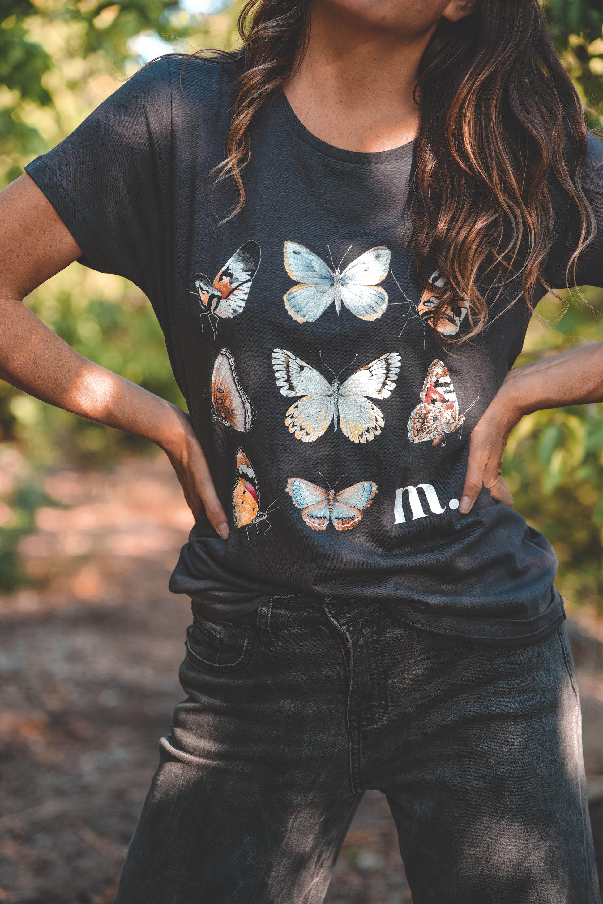 Polera Mariposas Grafito